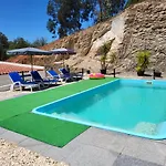 Casa Rochinha לינה וארוחת בוקר פורטימאו
