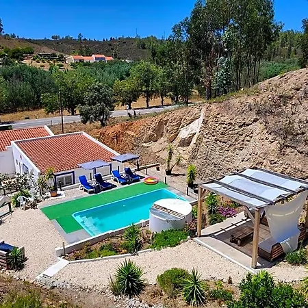 Bed & Breakfast Casa Rochinha 3*
